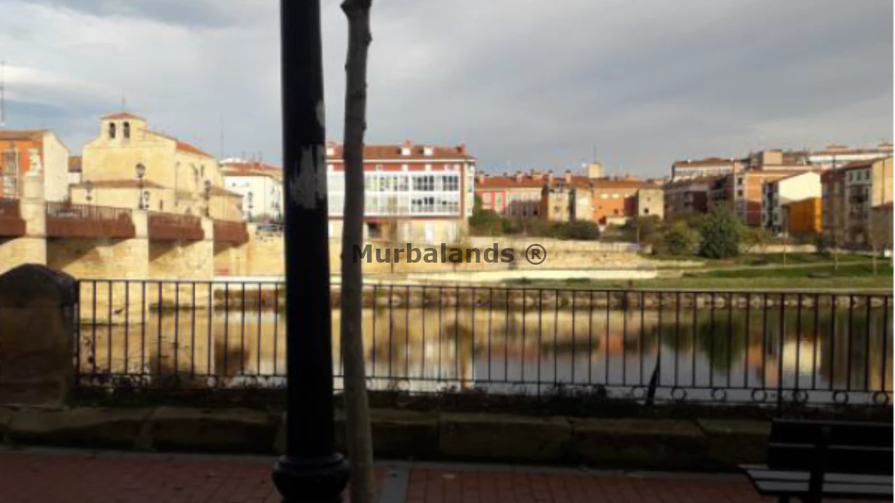 Foto de un terreno o una obra parada para mostrar en el detalle del inmueble