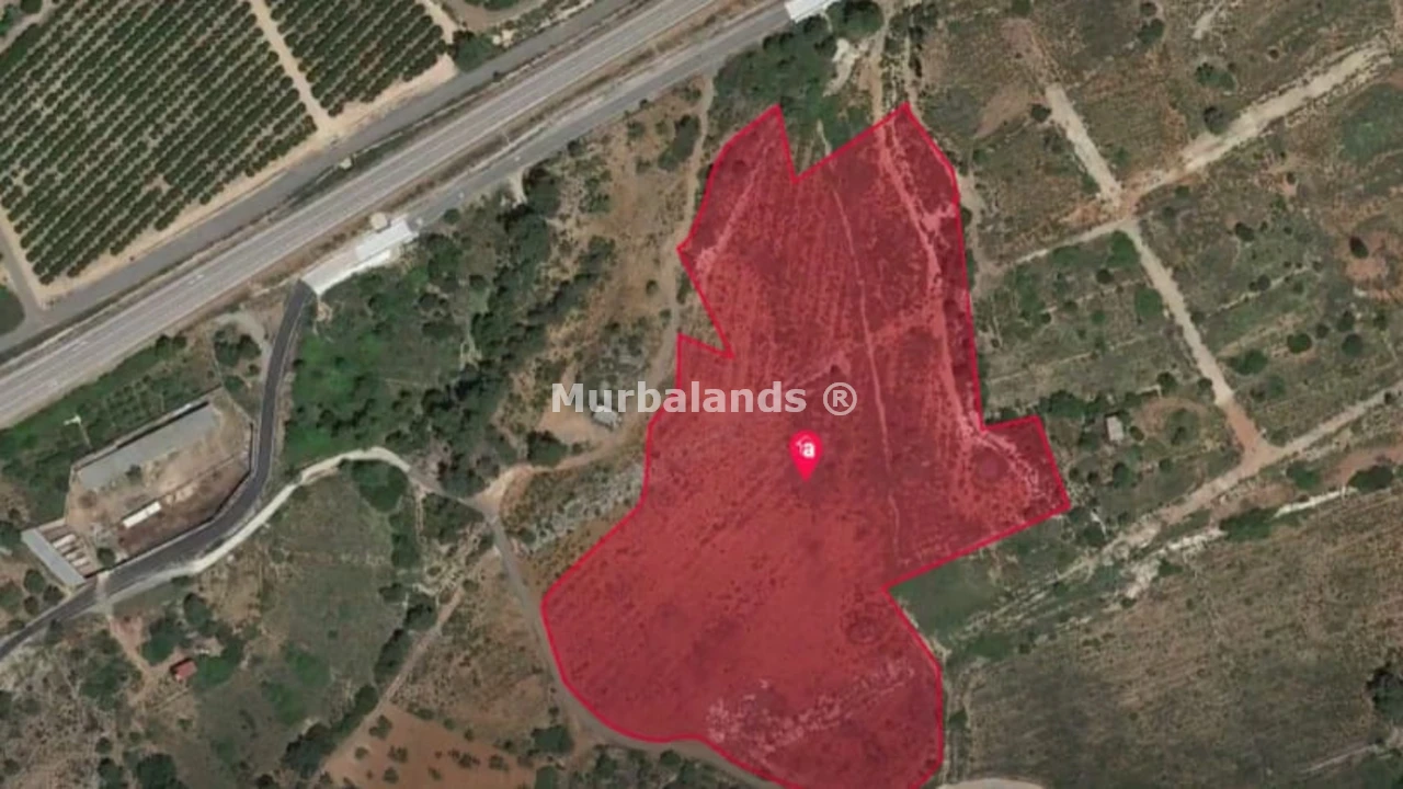 Foto de un terreno o una obra parada para mostrar en el detalle del inmueble