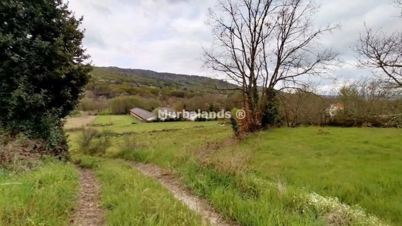 Foto de un terreno o una obra parada para mostrar en el detalle del inmueble