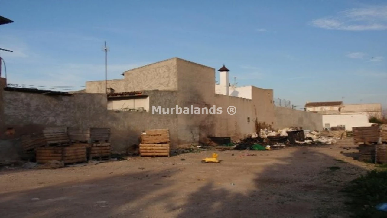 Foto de un terreno o una obra parada para mostrar en el detalle del inmueble