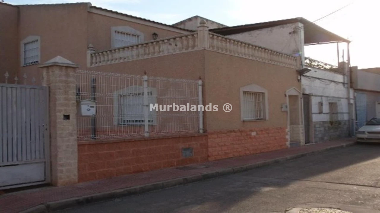 Foto de un terreno o una obra parada para mostrar en el detalle del inmueble