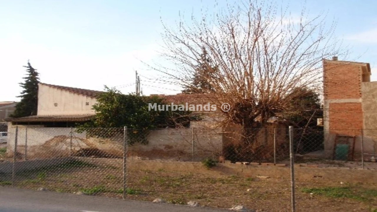 Foto de un terreno o una obra parada para mostrar en el detalle del inmueble