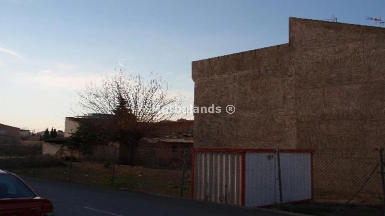 Foto de un terreno o una obra parada para mostrar en el detalle del inmueble
