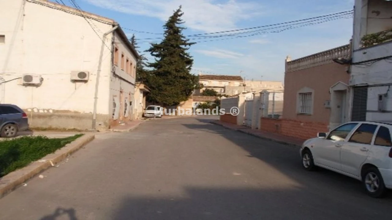 Foto de un terreno o una obra parada para mostrar en el detalle del inmueble