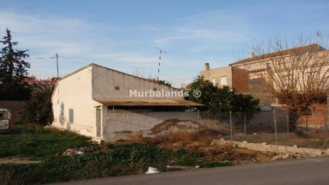 Foto de un terreno o una obra parada para mostrar en el detalle del inmueble