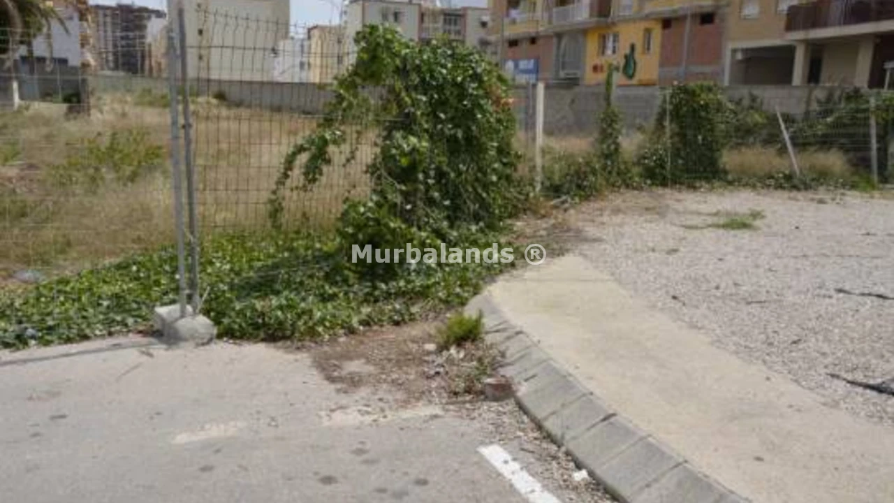 Foto de un terreno o una obra parada para mostrar en el detalle del inmueble