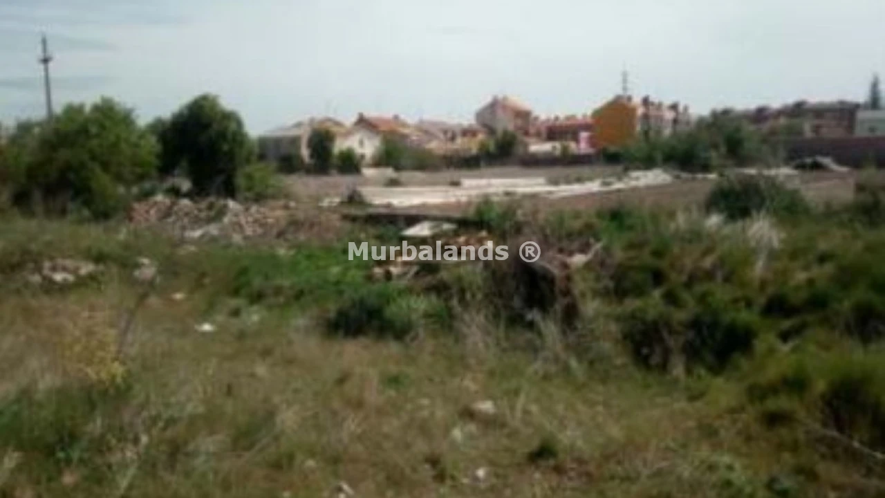 Foto de un terreno o una obra parada para mostrar en el detalle del inmueble