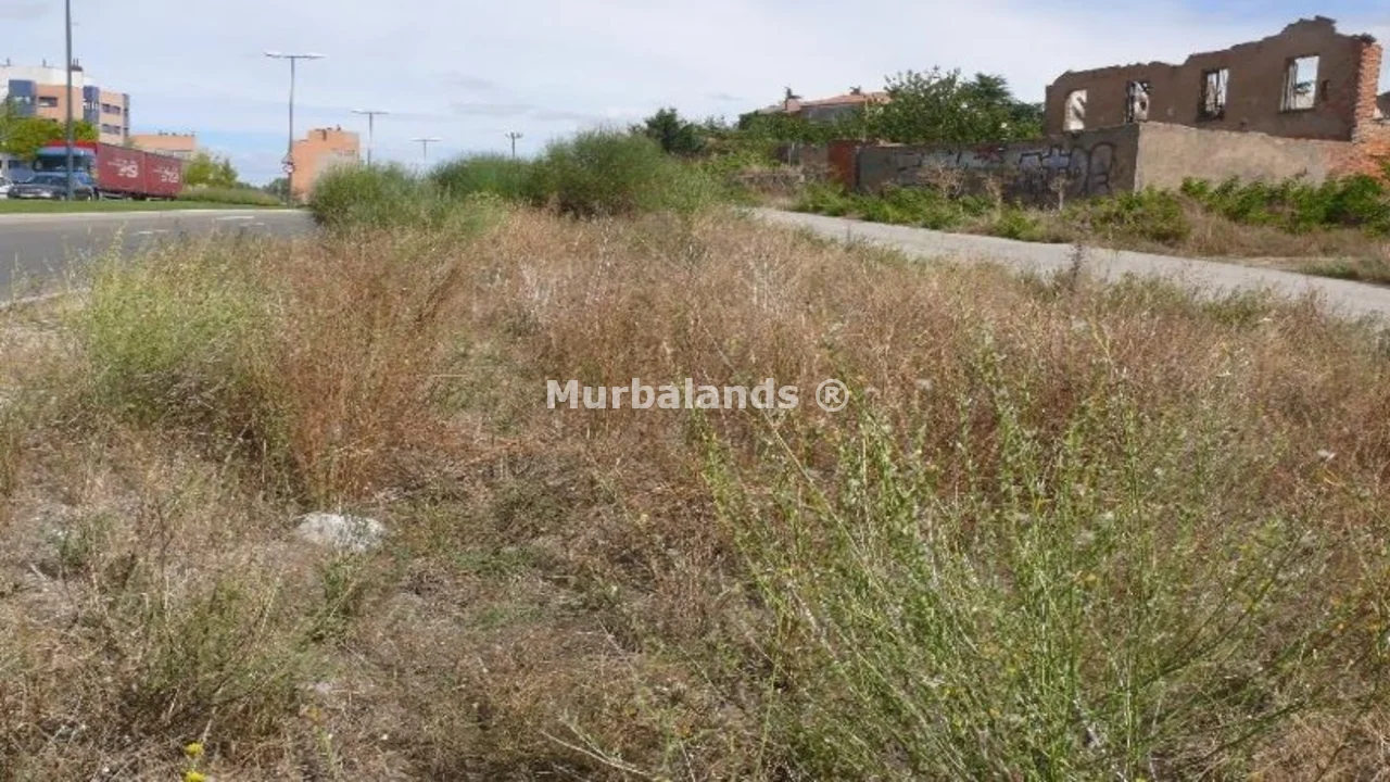 Foto de un terreno o una obra parada para mostrar en el detalle del inmueble