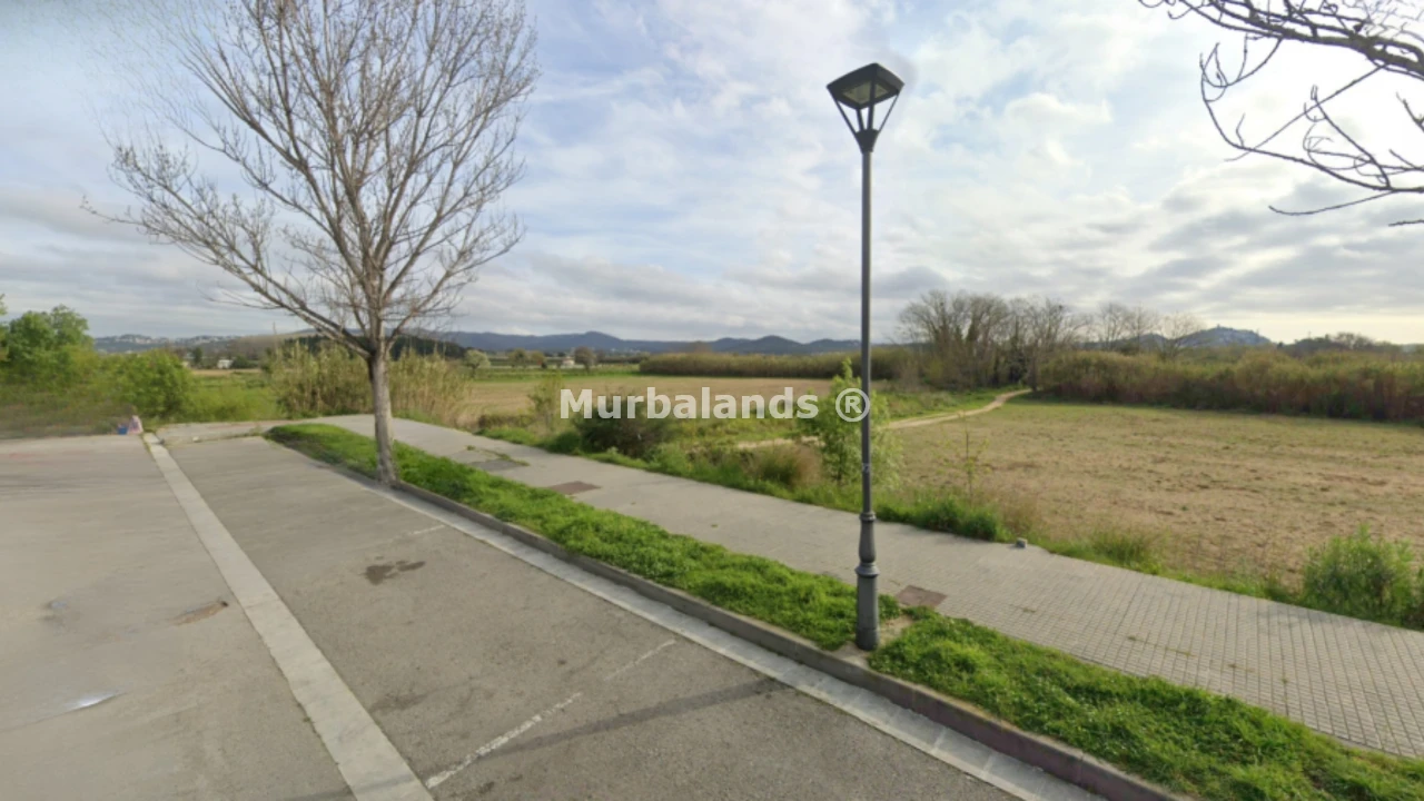 Foto de un terreno o una obra parada para mostrar en el detalle del inmueble