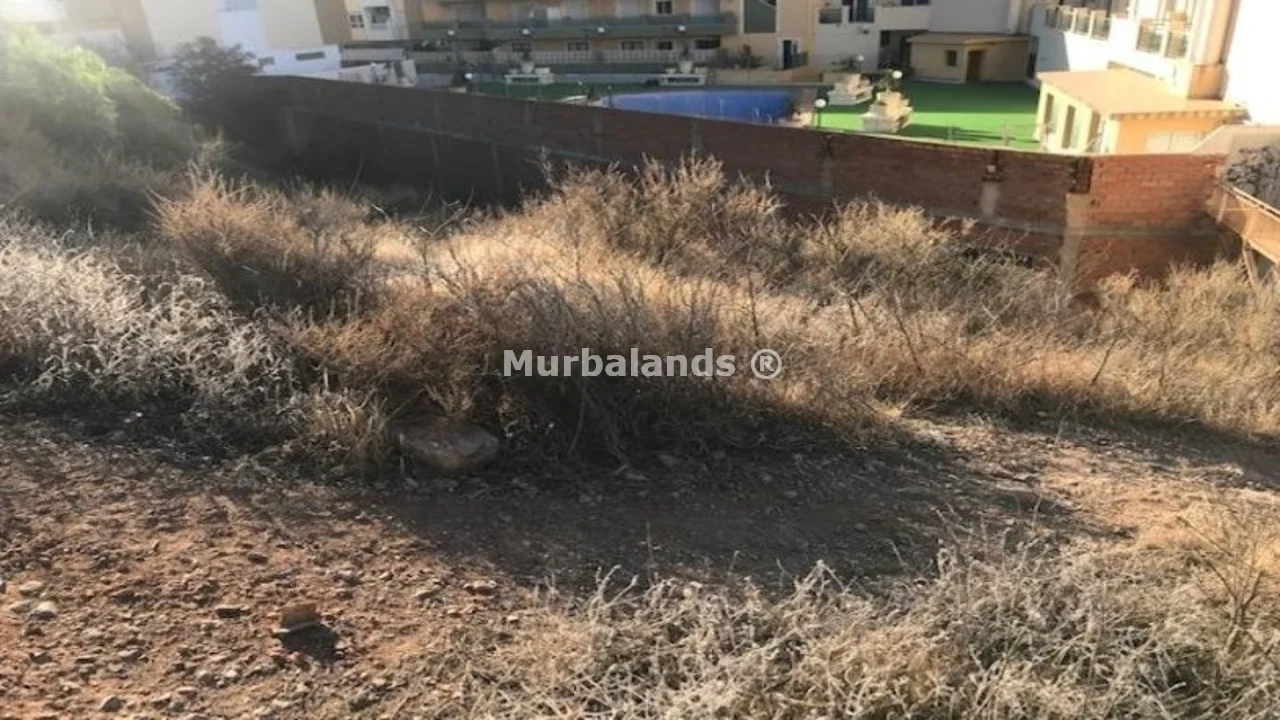 Foto de un terreno o una obra parada para mostrar en el detalle del inmueble