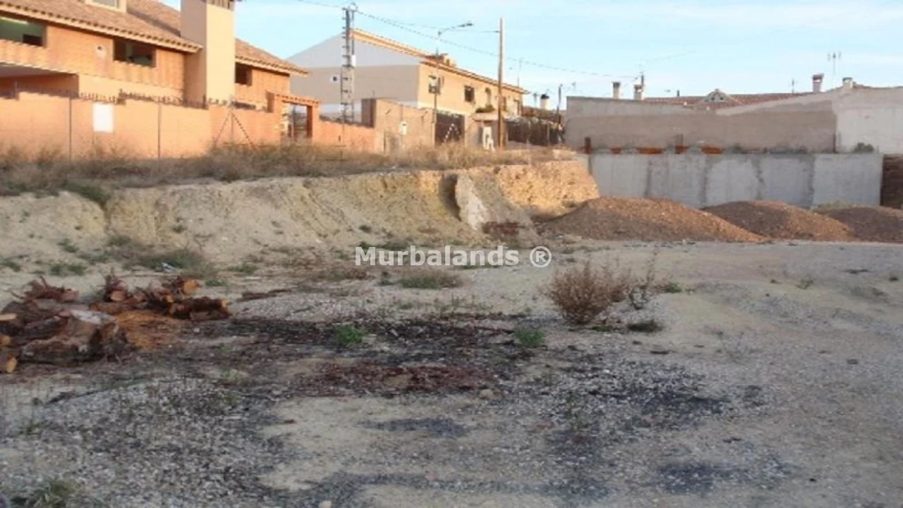 Foto de un terreno o una obra parada para mostrar en el detalle del inmueble