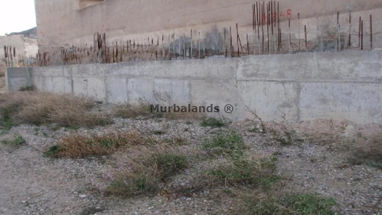 Foto de un terreno o una obra parada para mostrar en el detalle del inmueble