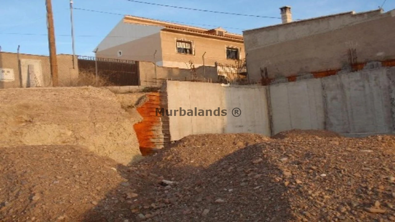 Foto de un terreno o una obra parada para mostrar en el detalle del inmueble