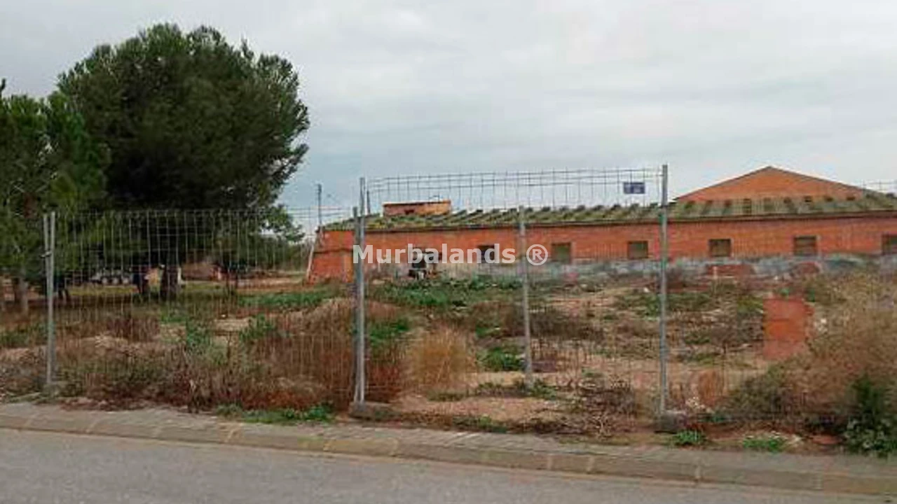 Foto de un terreno o una obra parada para mostrar en el detalle del inmueble