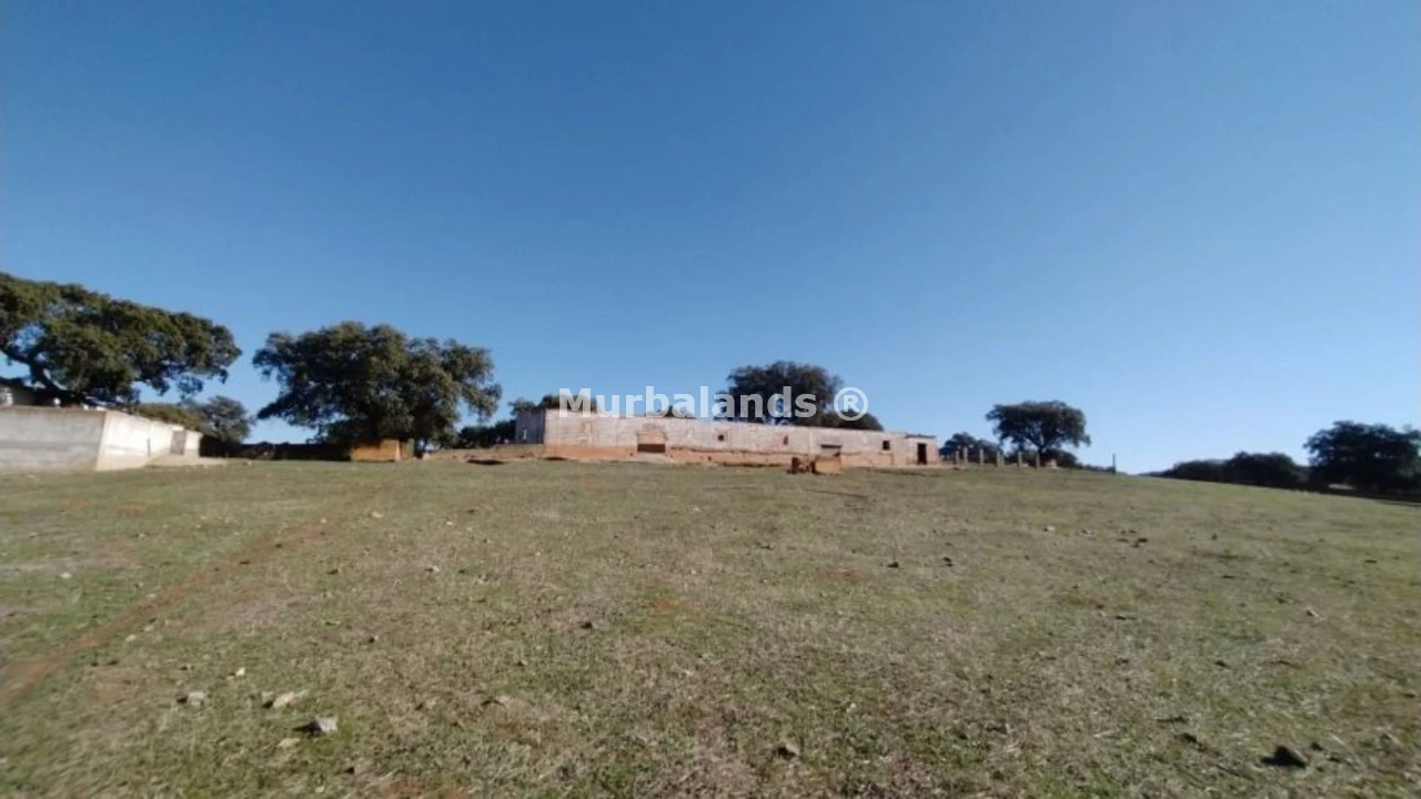 Foto de un terreno o una obra parada para mostrar en el detalle del inmueble