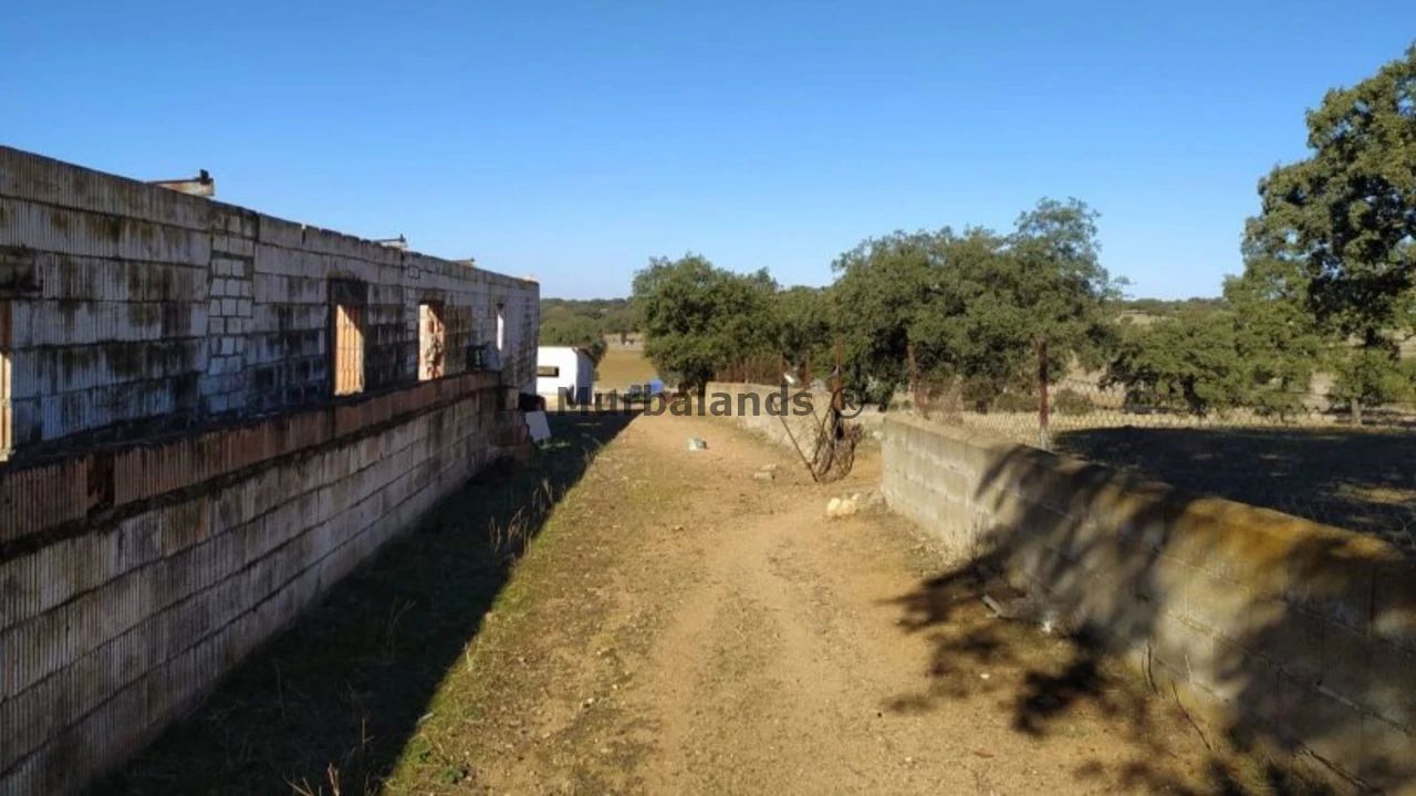 Foto de un terreno o una obra parada para mostrar en el detalle del inmueble
