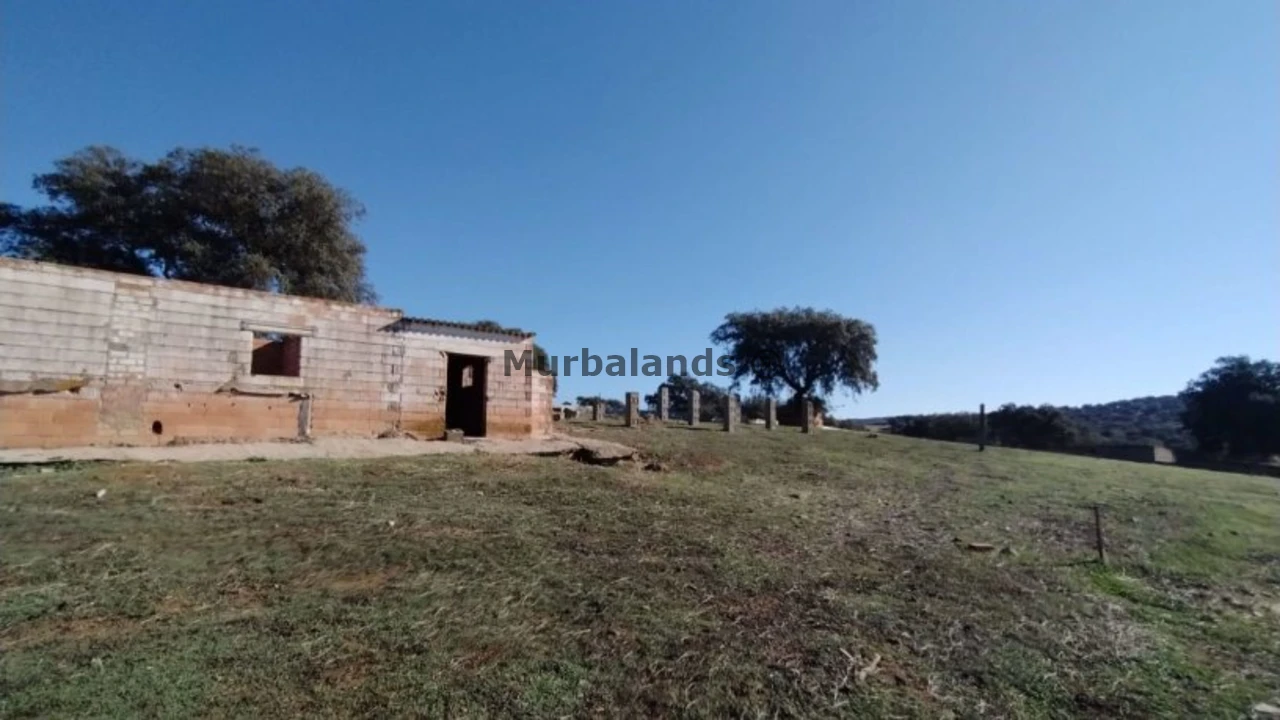 Foto de un terreno o una obra parada para mostrar en el detalle del inmueble