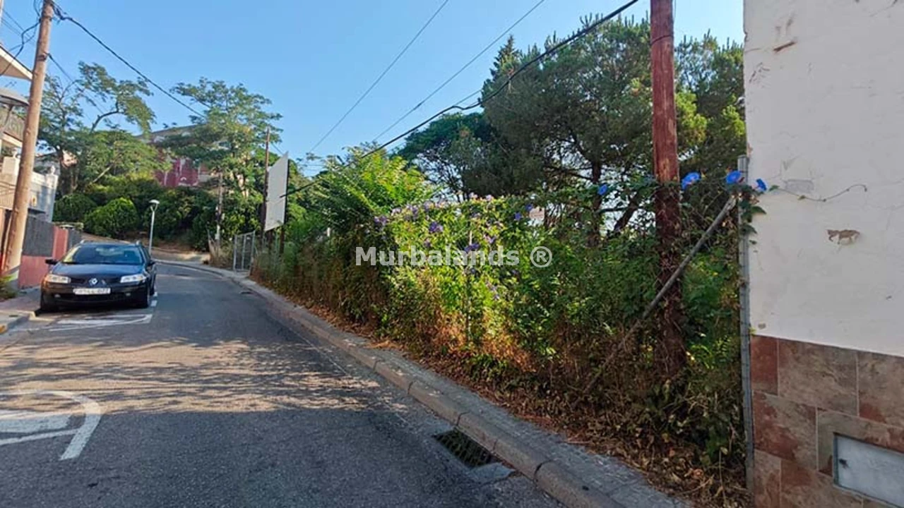 Foto de un terreno o una obra parada para mostrar en el detalle del inmueble