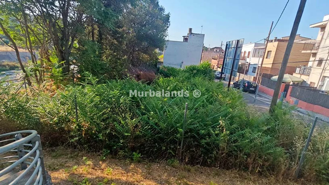 Foto de un terreno o una obra parada para mostrar en el detalle del inmueble