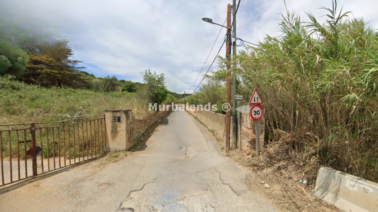 Foto de un terreno o una obra parada para mostrar en el detalle del inmueble