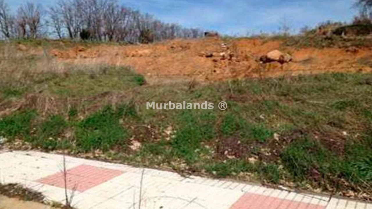 Foto de un terreno o una obra parada para mostrar en el detalle del inmueble