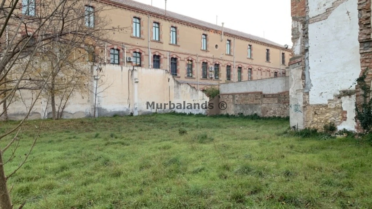Foto de un terreno o una obra parada para mostrar en el detalle del inmueble