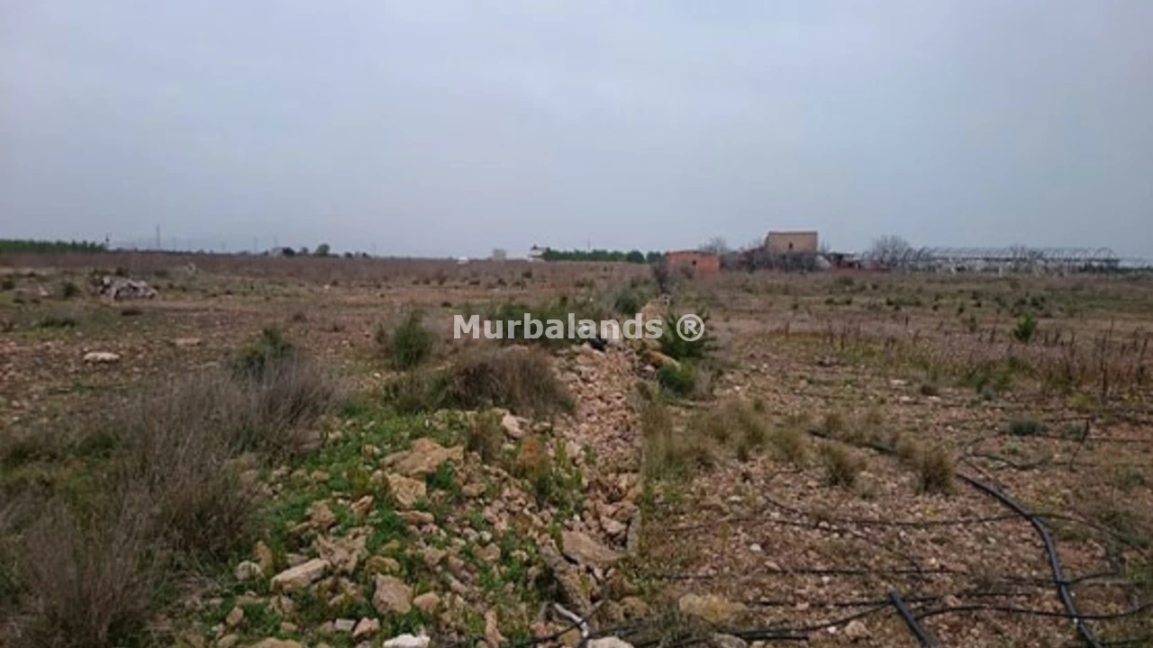 Foto de un terreno o una obra parada para mostrar en el detalle del inmueble