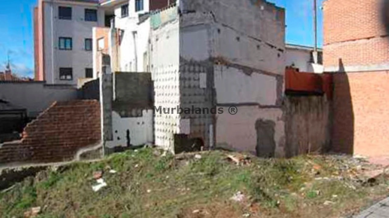 Foto de un terreno o una obra parada para mostrar en el detalle del inmueble