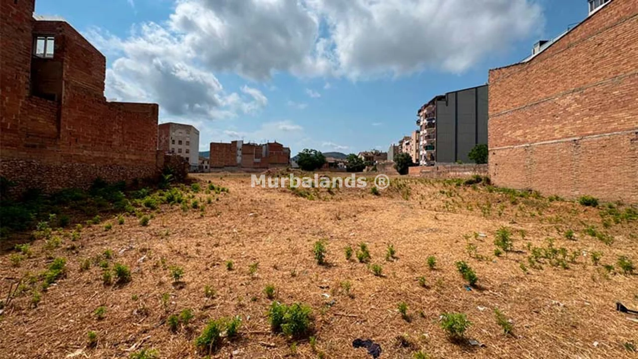 Foto de un terreno o una obra parada para mostrar en el detalle del inmueble