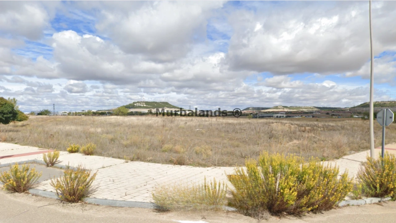 Foto de un terreno o una obra parada para mostrar en el detalle del inmueble