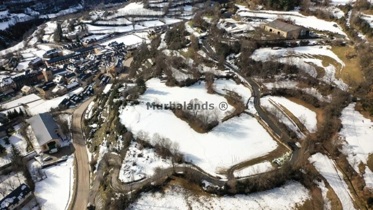 Foto de un terreno o una obra parada para mostrar en el detalle del inmueble