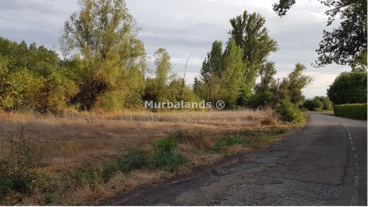 Foto de un terreno o una obra parada para mostrar en el detalle del inmueble