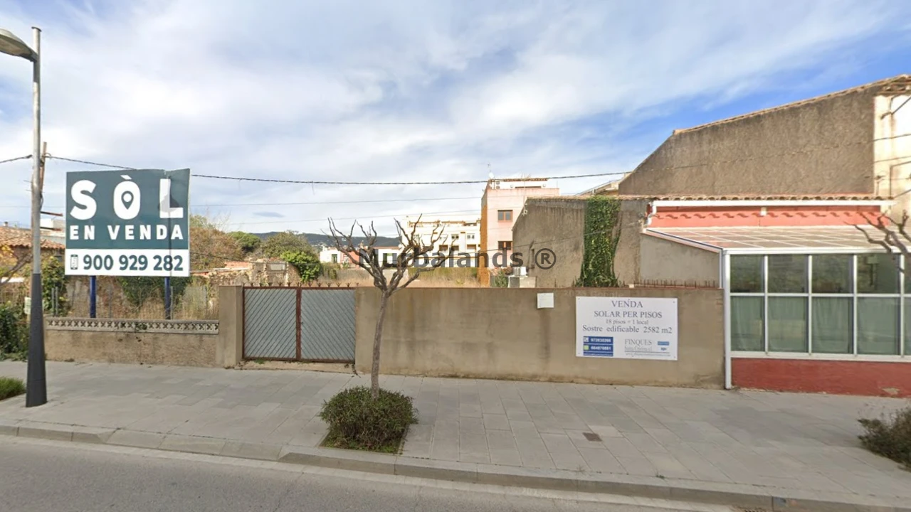 Terreno destacado