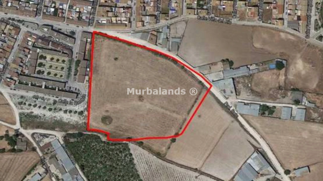 Foto de un terreno o una obra parada para mostrar en el detalle del inmueble