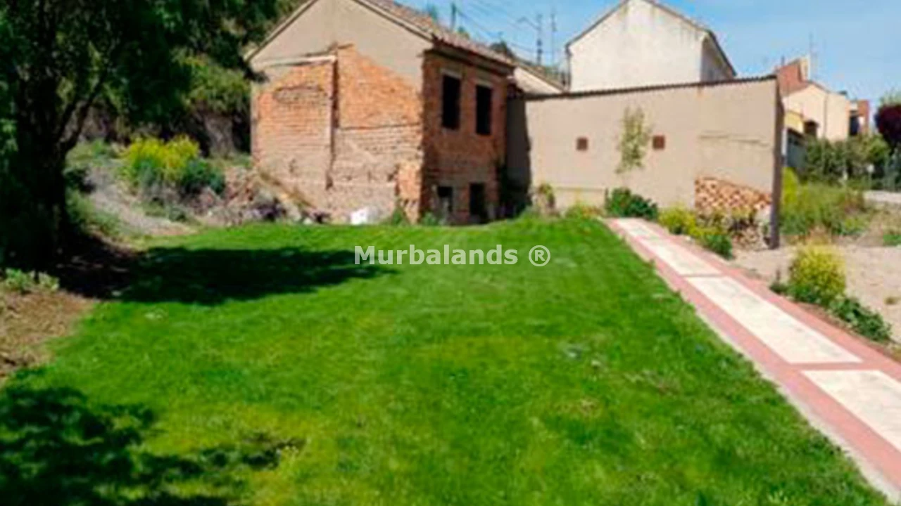 Foto de un terreno o una obra parada para mostrar en el detalle del inmueble