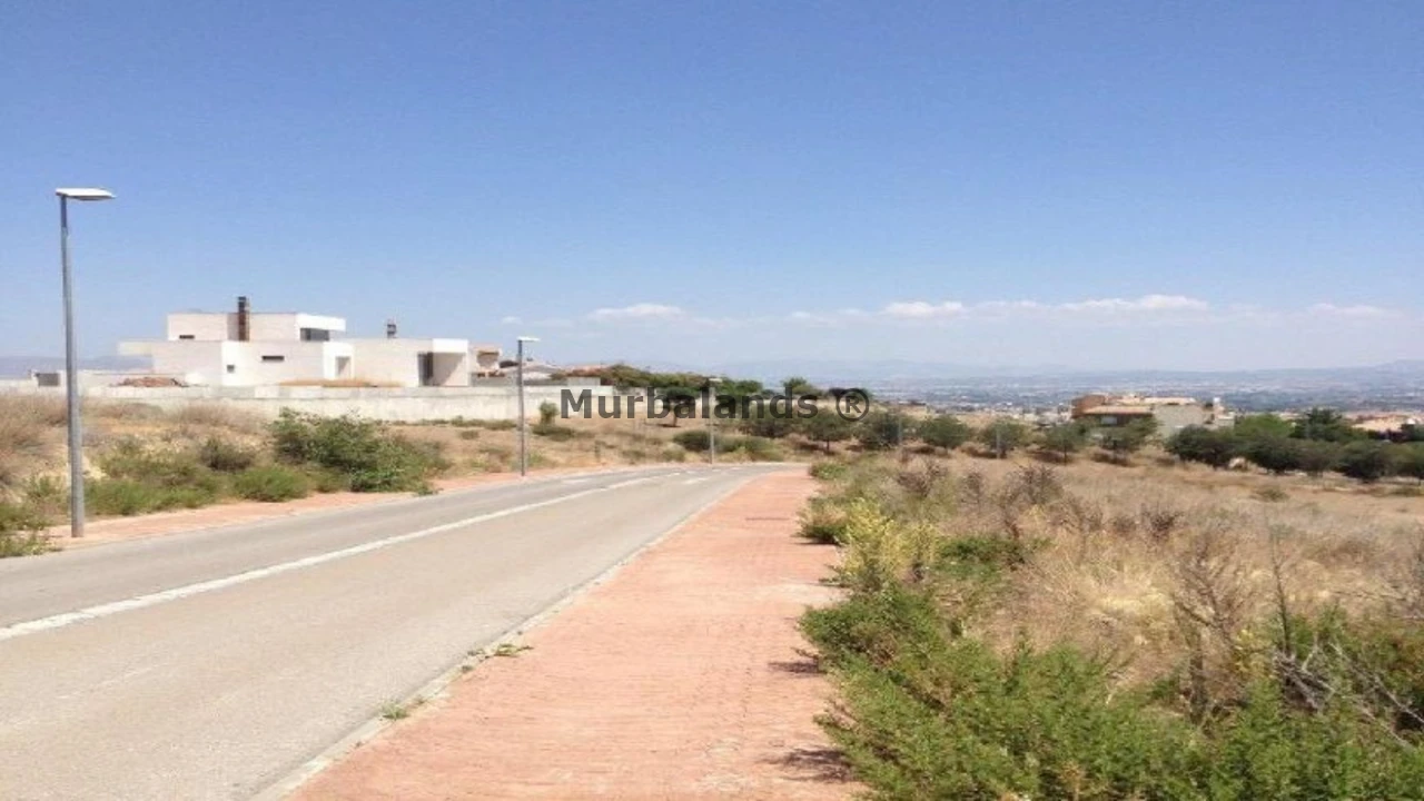 Foto de un terreno o una obra parada para mostrar en el detalle del inmueble