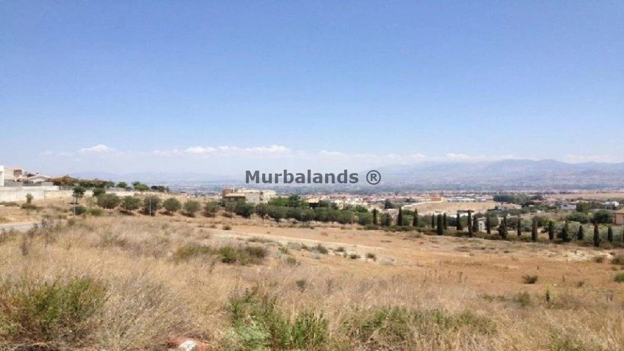 Foto de un terreno o una obra parada para mostrar en el detalle del inmueble