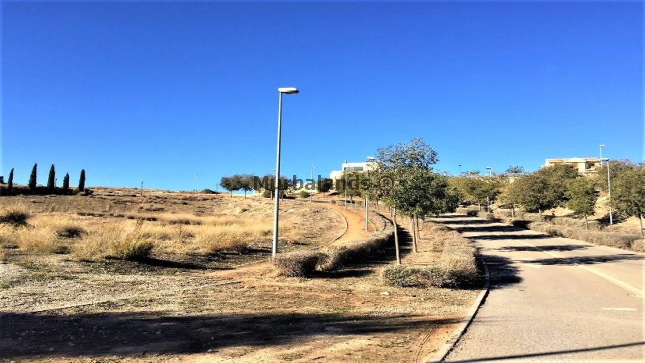 Foto de un terreno o una obra parada para mostrar en el detalle del inmueble