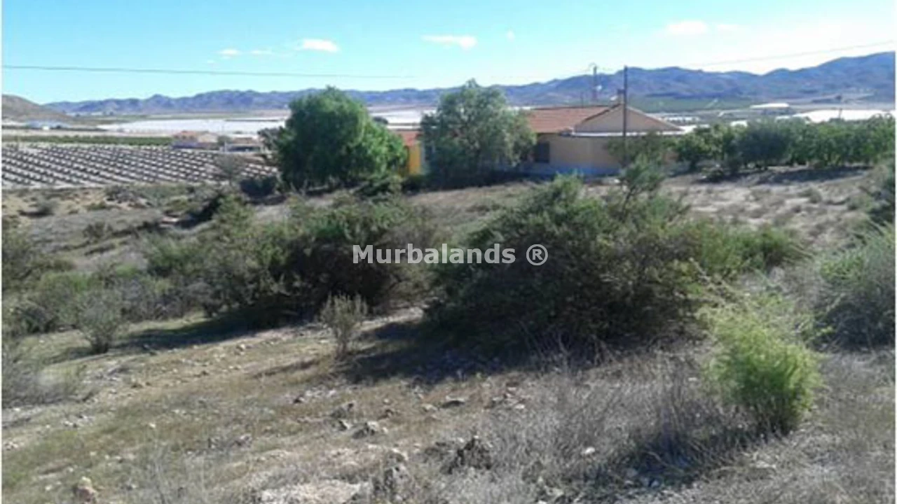 Foto de un terreno o una obra parada para mostrar en el detalle del inmueble