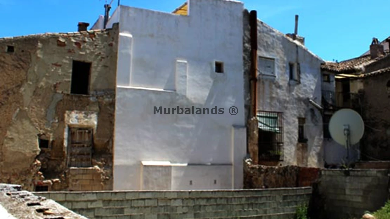Foto de un terreno o una obra parada para mostrar en el detalle del inmueble
