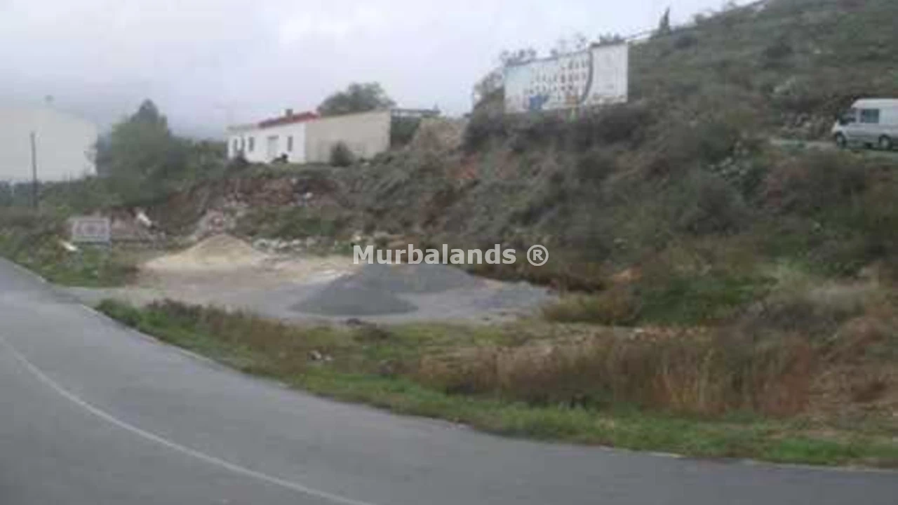 Foto de un terreno o una obra parada para mostrar en el detalle del inmueble