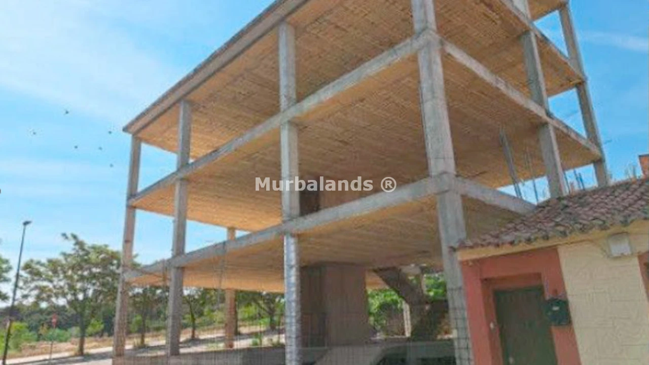 Foto de un terreno o una obra parada para mostrar en el detalle del inmueble