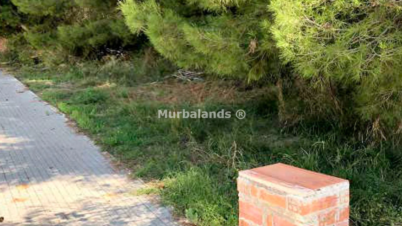 Foto de un terreno o una obra parada para mostrar en el detalle del inmueble