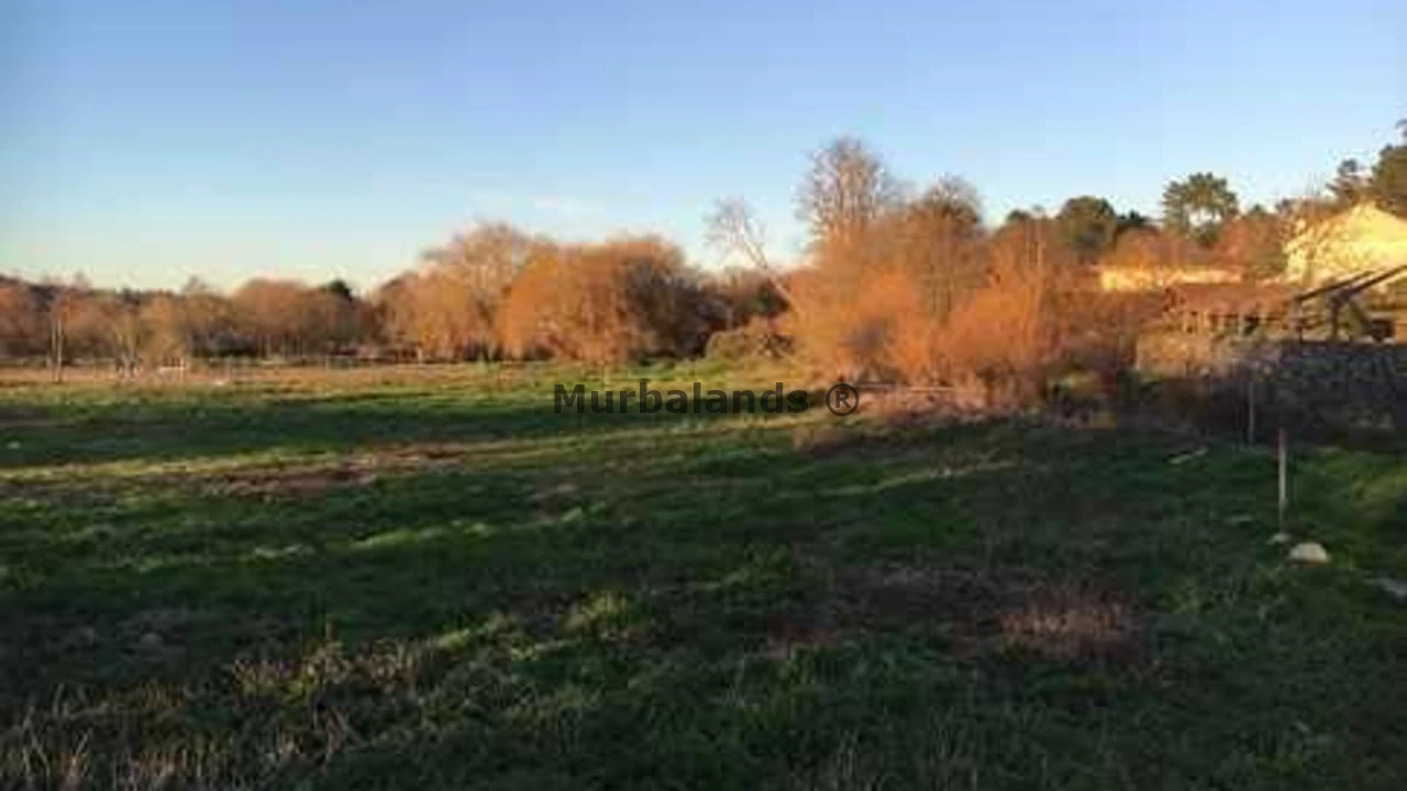 Foto de un terreno o una obra parada para mostrar en el detalle del inmueble