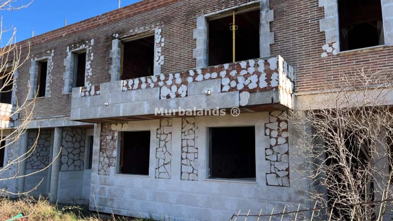 Foto de un terreno o una obra parada para mostrar en el detalle del inmueble