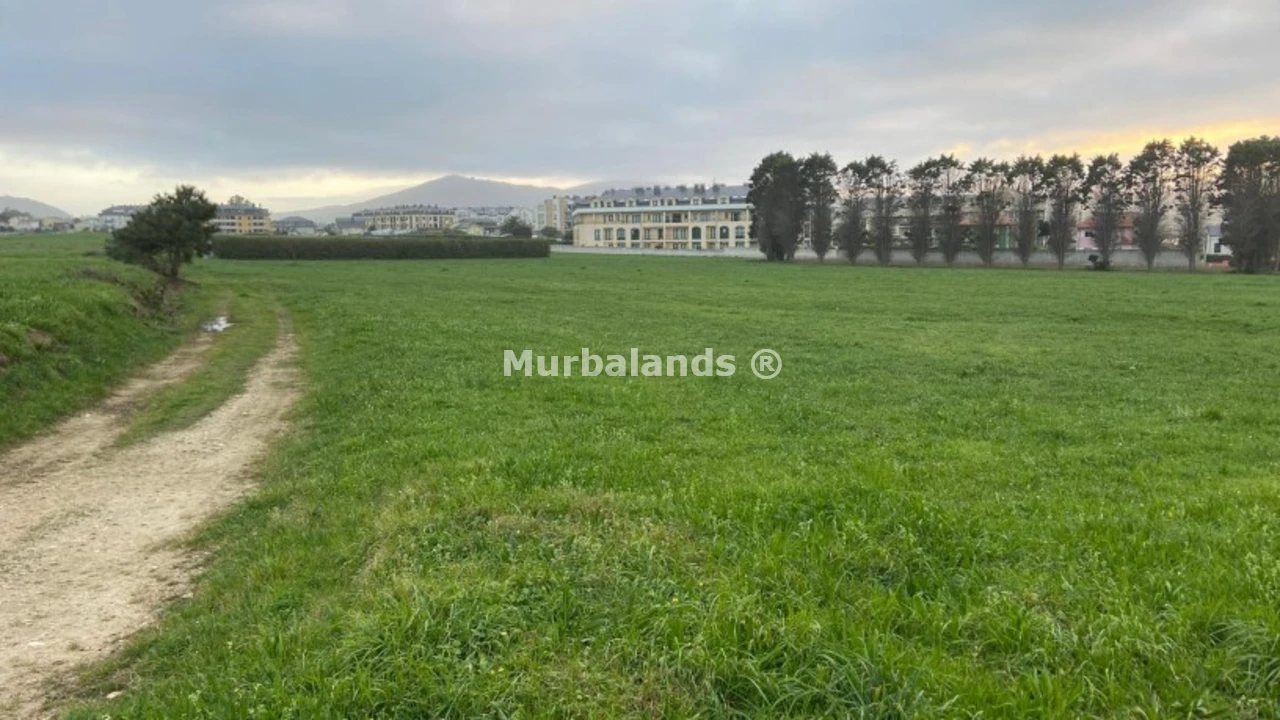 Foto de un terreno o una obra parada para mostrar en el detalle del inmueble