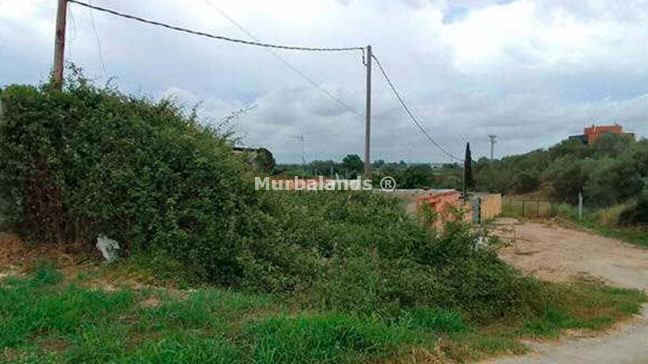 Foto de un terreno o una obra parada para mostrar en el detalle del inmueble