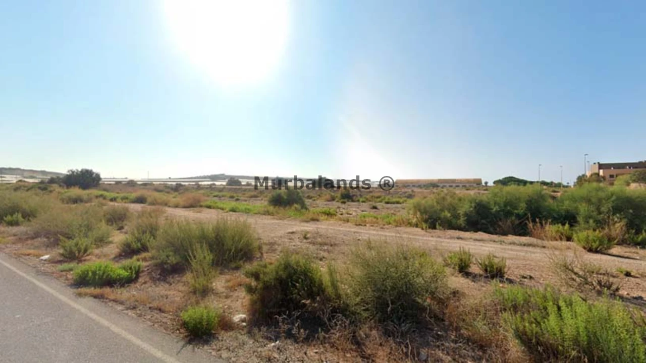 Foto de un terreno o una obra parada para mostrar en el detalle del inmueble
