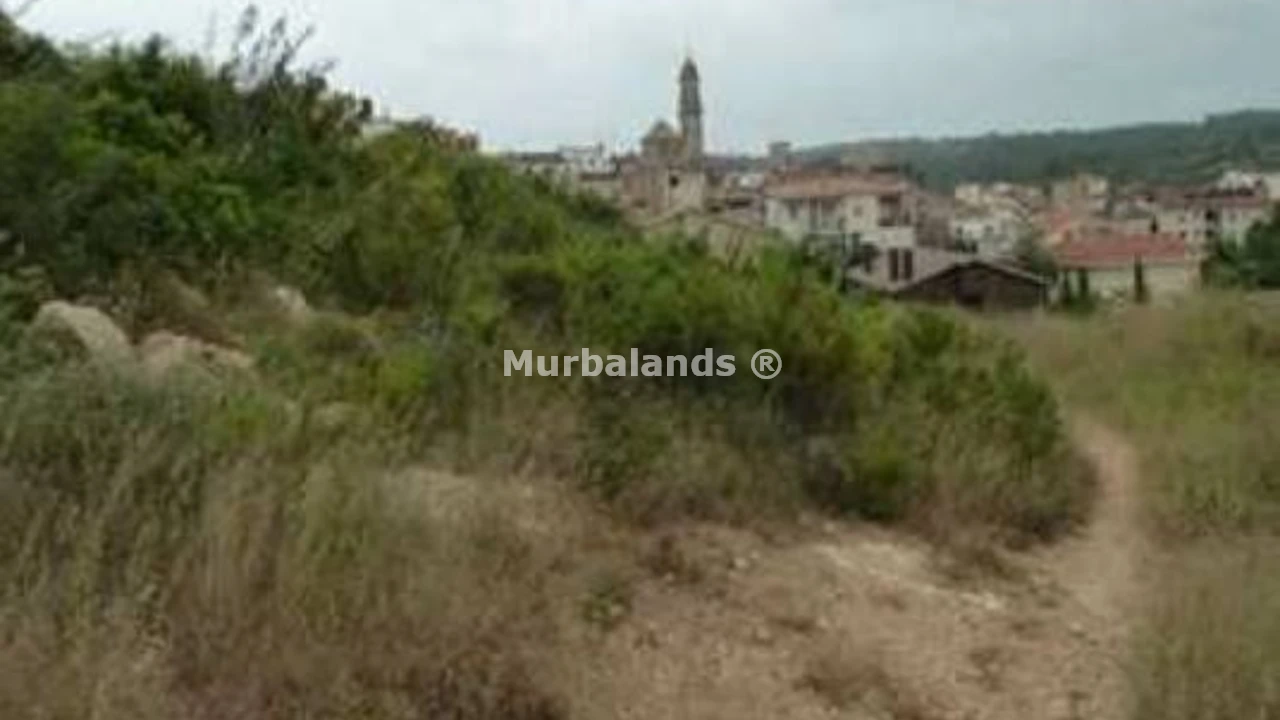 Foto de un terreno o una obra parada para mostrar en el detalle del inmueble
