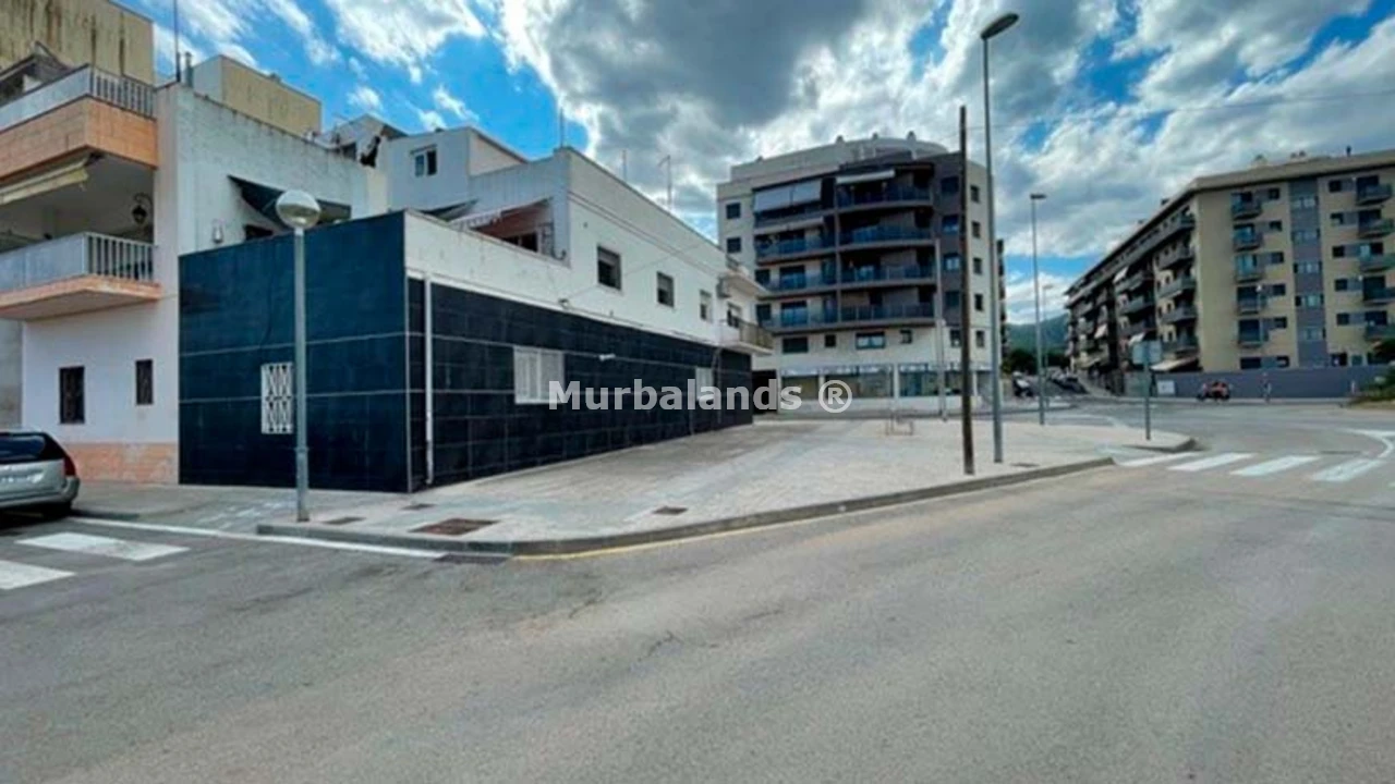 Foto de un terreno o una obra parada para mostrar en el detalle del inmueble